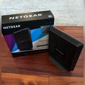 NETGEAR Nighthawk AC1900 WiFi Cable Modem Router Built in DOCSIS 3.0 Cable